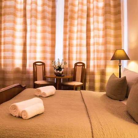 Otel Comet Am Kurfuerstendamm 3*