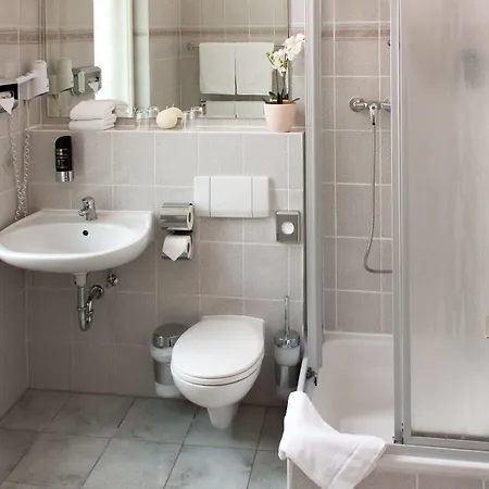 Comet Am Kurfuerstendamm 3*