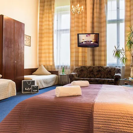Отель Comet Am Kurfuerstendamm 3*